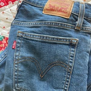 Levi’s High Rise Skinny Wedgie